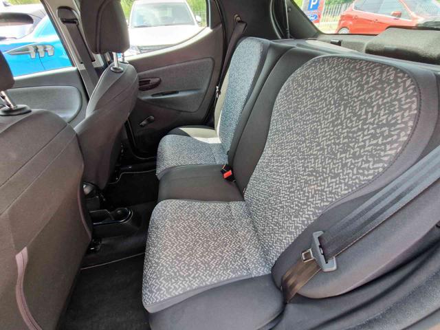 LANCIA Ypsilon usata, con USB