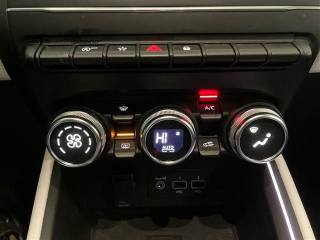 RENAULT Clio usata, con Hill holder