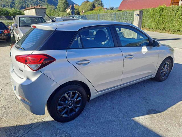 HYUNDAI i20 usata, con Volante multifunzione