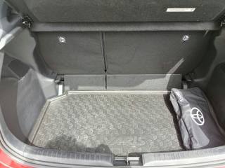TOYOTA Yaris usata, con Interni in pelle