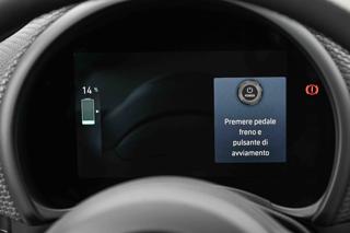 FIAT 500e usata, con Park Distance Control