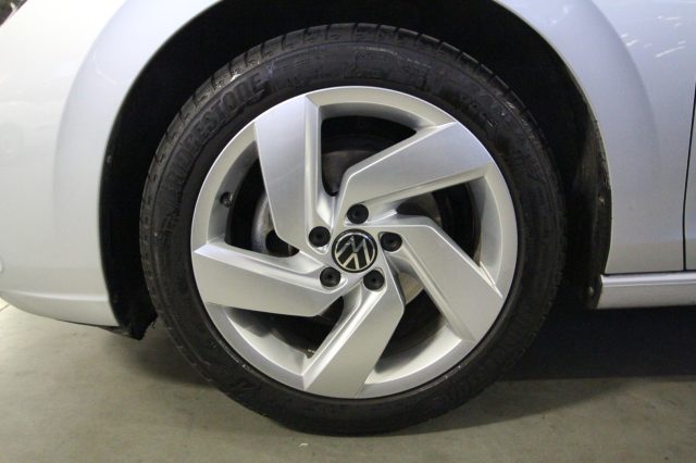 VOLKSWAGEN Golf usata, con Touch screen