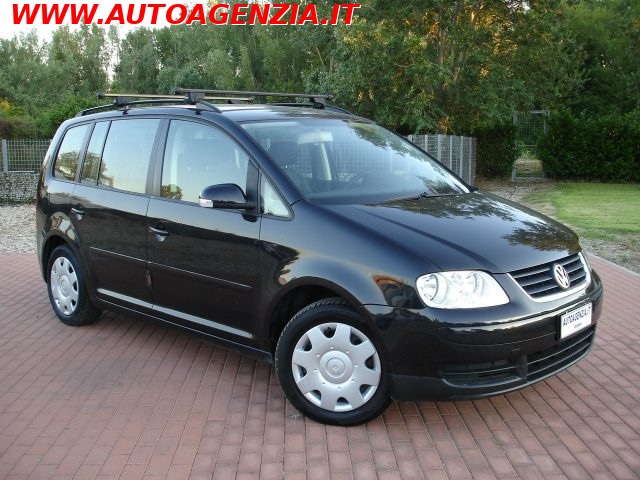 VOLKSWAGEN Touran usata 0