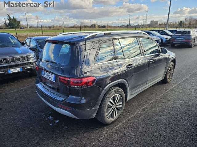 MERCEDES-BENZ GLB 200 usata, con Boardcomputer