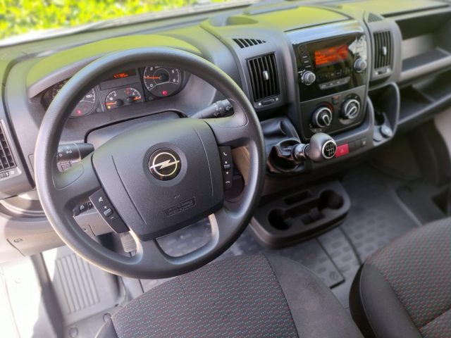 OPEL Movano usata, con MP3