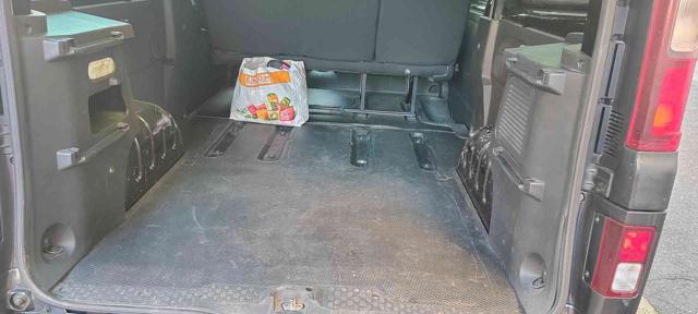 OPEL Vivaro usata, con Autoradio