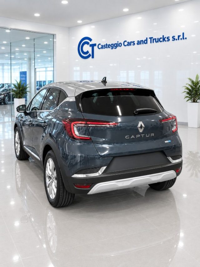 RENAULT Captur usata, con Autoradio