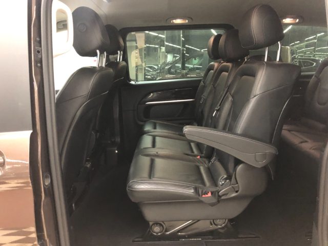 MERCEDES-BENZ V 220 usata, con Sospensioni pneumatiche