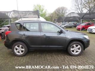 TOYOTA RAV 4 usata, con Alzacristalli elettrici