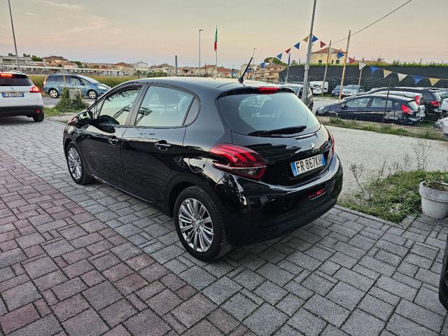 PEUGEOT 208 usata, con Airbag laterali