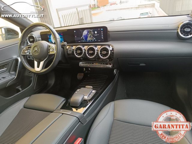 MERCEDES-BENZ CLA 180 usata, con Schermo multifunzione interamente digitale