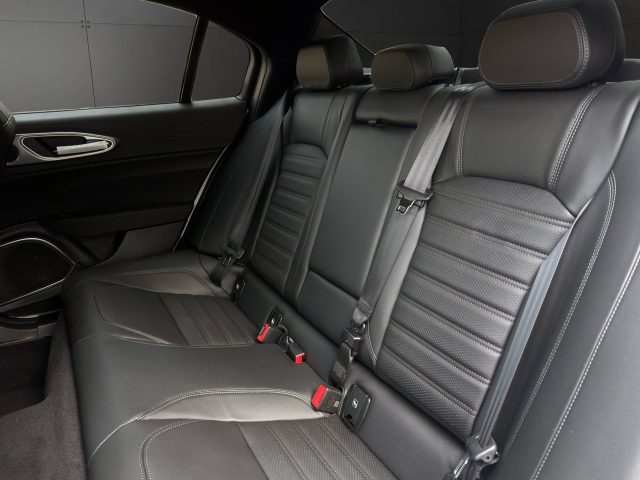 ALFA ROMEO Giulia usata, con Autoradio digitale