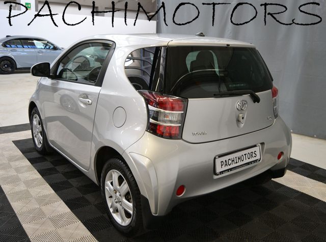 TOYOTA iQ usata, con Lettore CD