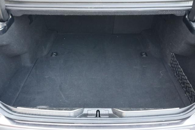 MASERATI Quattroporte usata, con Luce d
