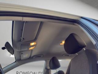 KIA Stonic usata, con Autoradio digitale