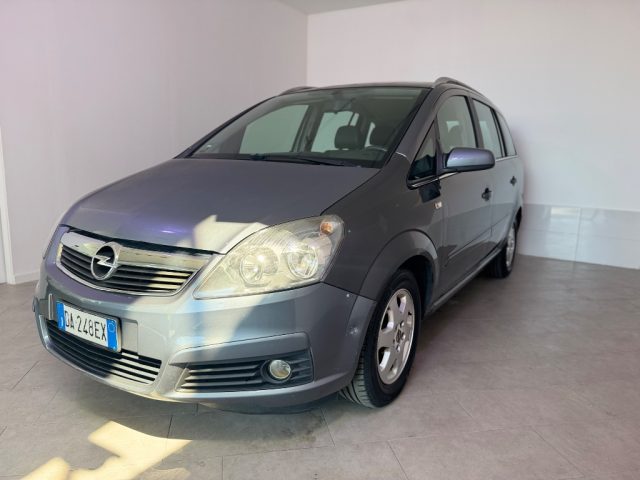 OPEL Zafira usata 2