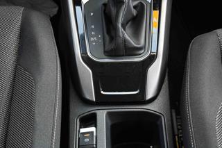 VOLKSWAGEN T-Roc usata, con Fari LED