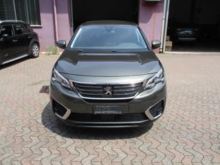 PEUGEOT 5008 BlueHDi 130 S&S EAT8 Business