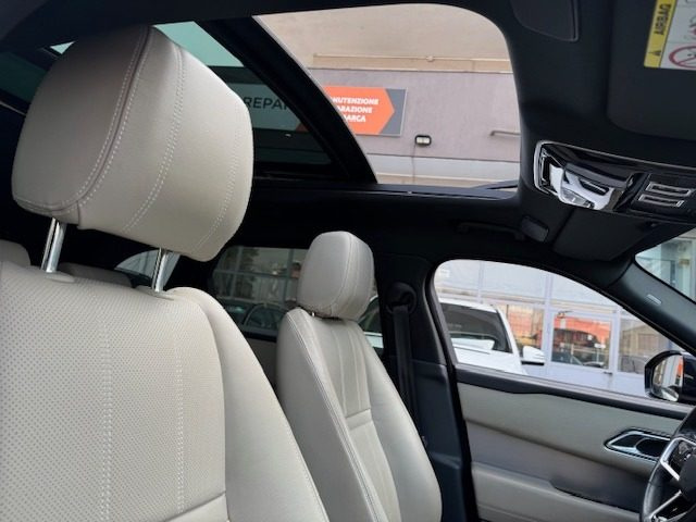 LAND ROVER Range Rover Velar usata, con Climatizzatore