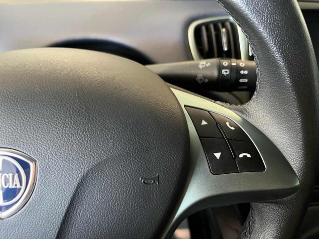 LANCIA Ypsilon usata, con USB