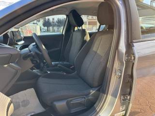 PEUGEOT 208 usata, con USB