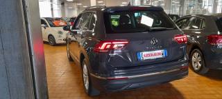 VOLKSWAGEN Tiguan usata, con Autoradio