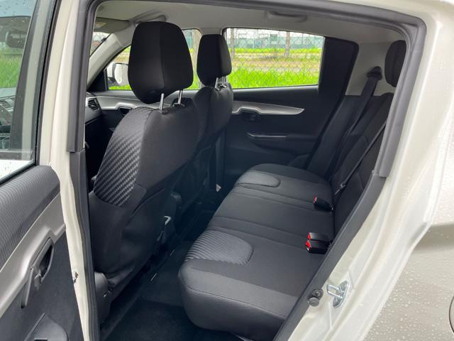 MAHINDRA KUV100 usata, con ESP
