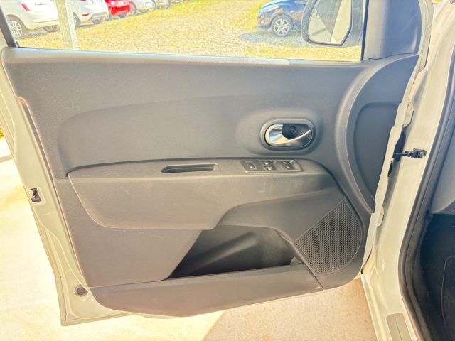 DACIA Lodgy usata, con Volante multifunzione