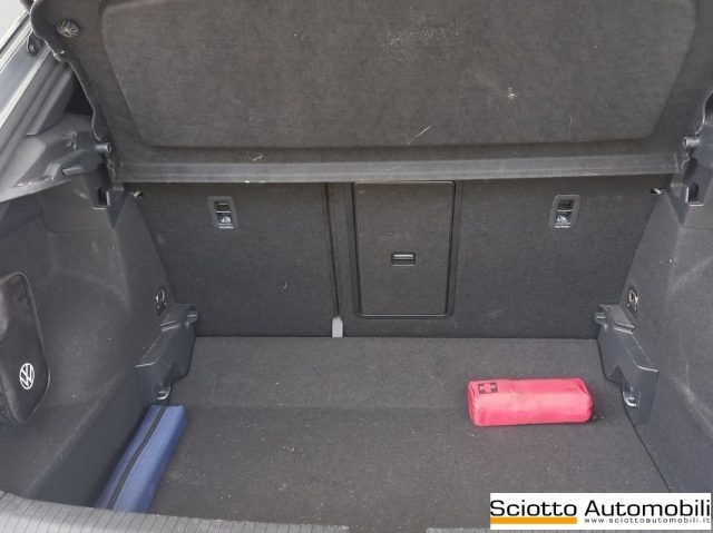 VOLKSWAGEN T-Roc usata, con Autoradio digitale