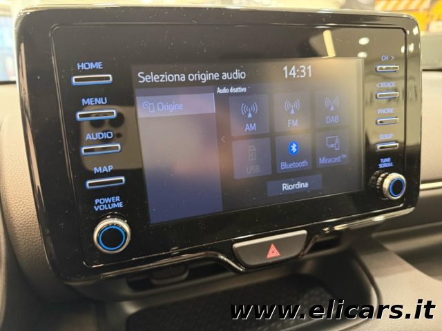 TOYOTA Yaris usata, con Fendinebbia