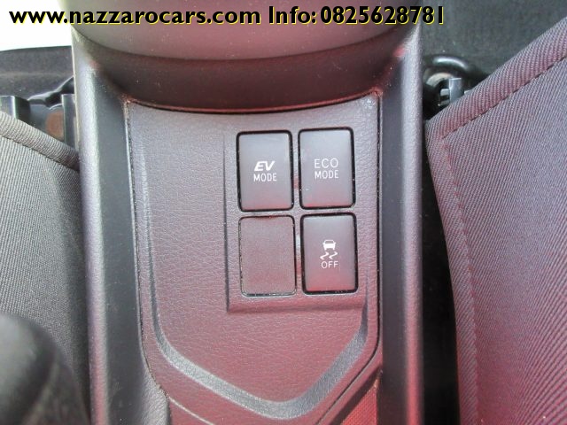 TOYOTA Yaris usata, con Fendinebbia