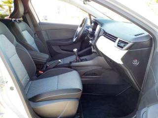 RENAULT Clio usata, con Luci diurne