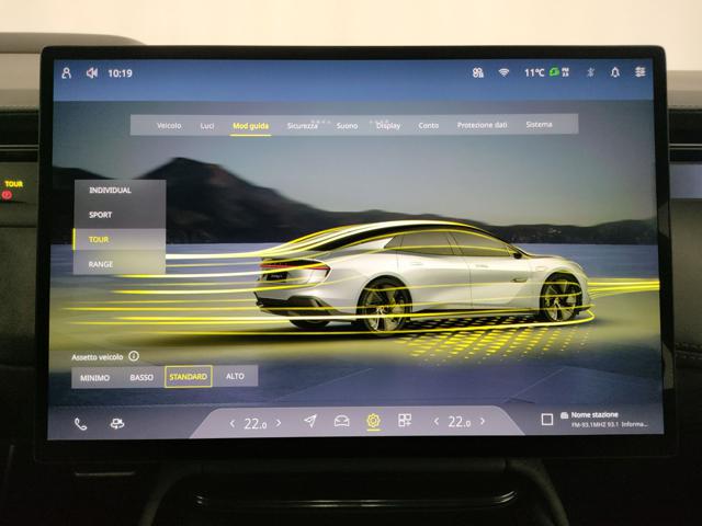 LOTUS Emeya usata, con Autoradio digitale