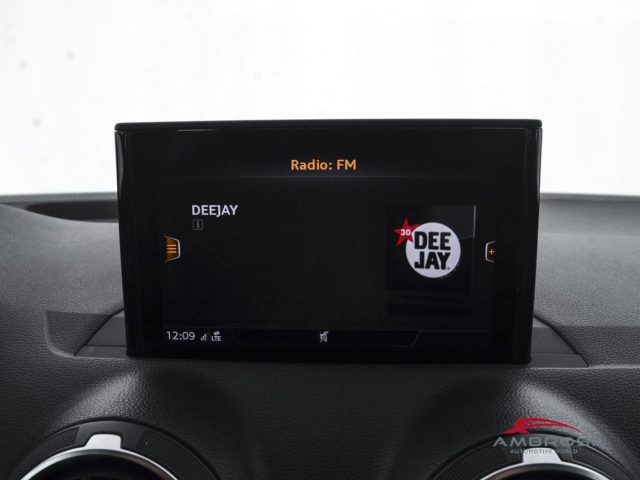 AUDI Q2 usata 13