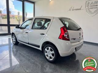 DACIA Sandero usata, con Autoradio