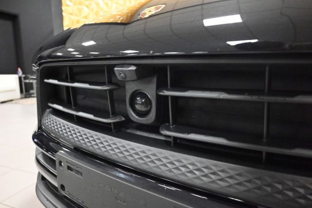 PORSCHE Macan usata 13