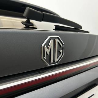 MG HS usata, con Specchietti laterali elettrici