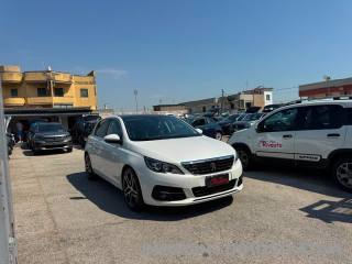 PEUGEOT 308 usata, con Volante in pelle