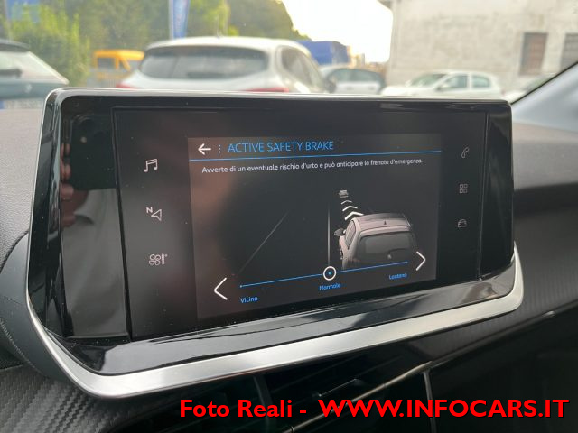 PEUGEOT 208 usata, con Luci diurne LED