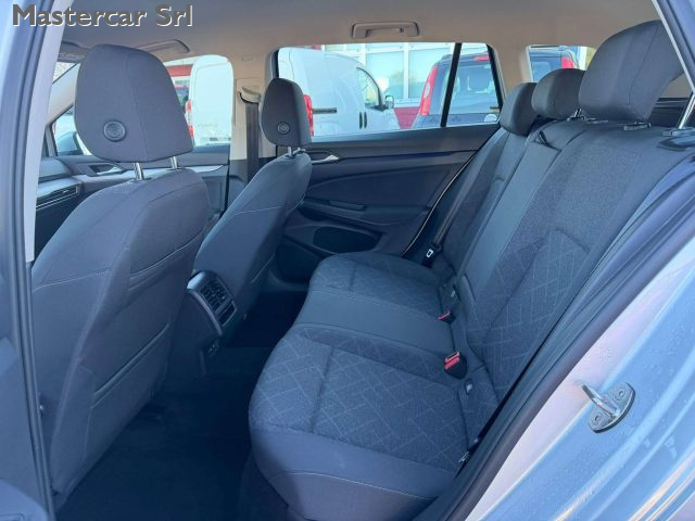 VOLKSWAGEN Golf Variant usata, con Controllo automatico clima