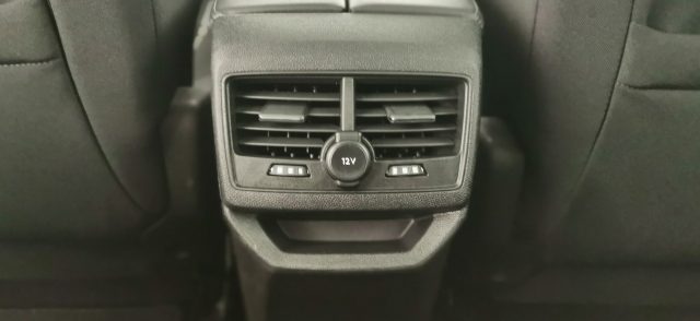 PEUGEOT 3008 usata, con Airbag testa