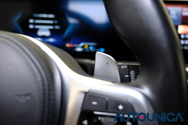 BMW 320 usata, con Touch screen