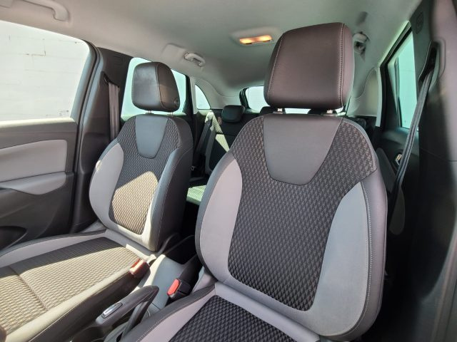 OPEL Crossland X usata, con Volante in pelle