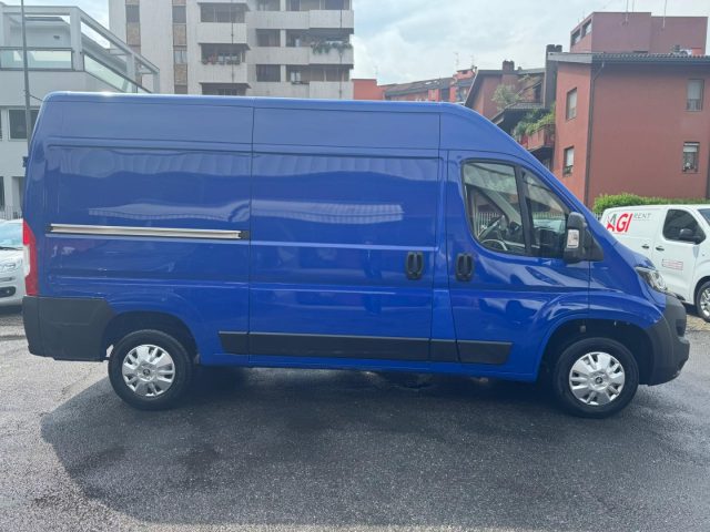 PEUGEOT Boxer usata, con Climatizzatore