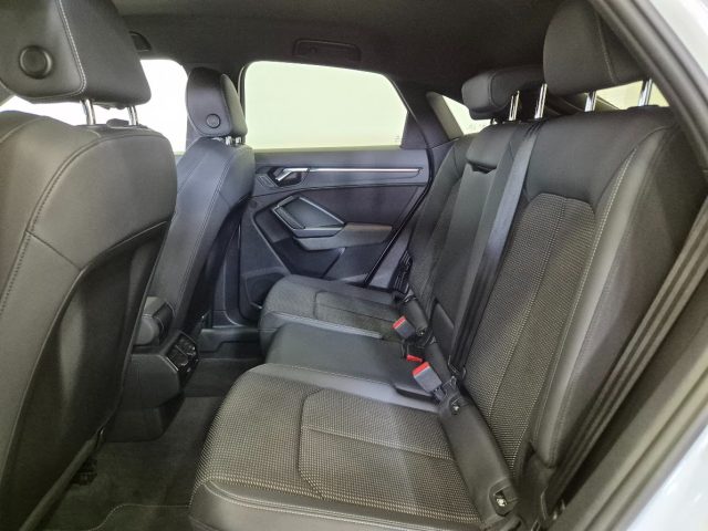 AUDI Q3 usata, con Sensori di parcheggio posteriori