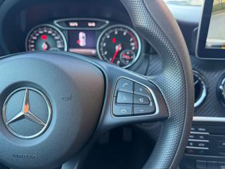MERCEDES-BENZ GLA 180 usata, con Sistema di navigazione