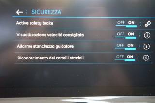 PEUGEOT 3008 usata, con Fari LED