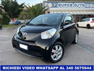 TOYOTA iQ usata, con Airbag