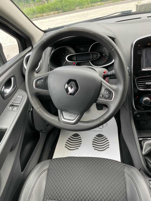 RENAULT Clio usata, con Volante in pelle