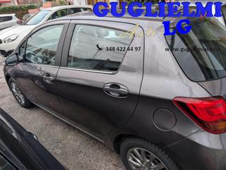TOYOTA Yaris usata, con Autoradio